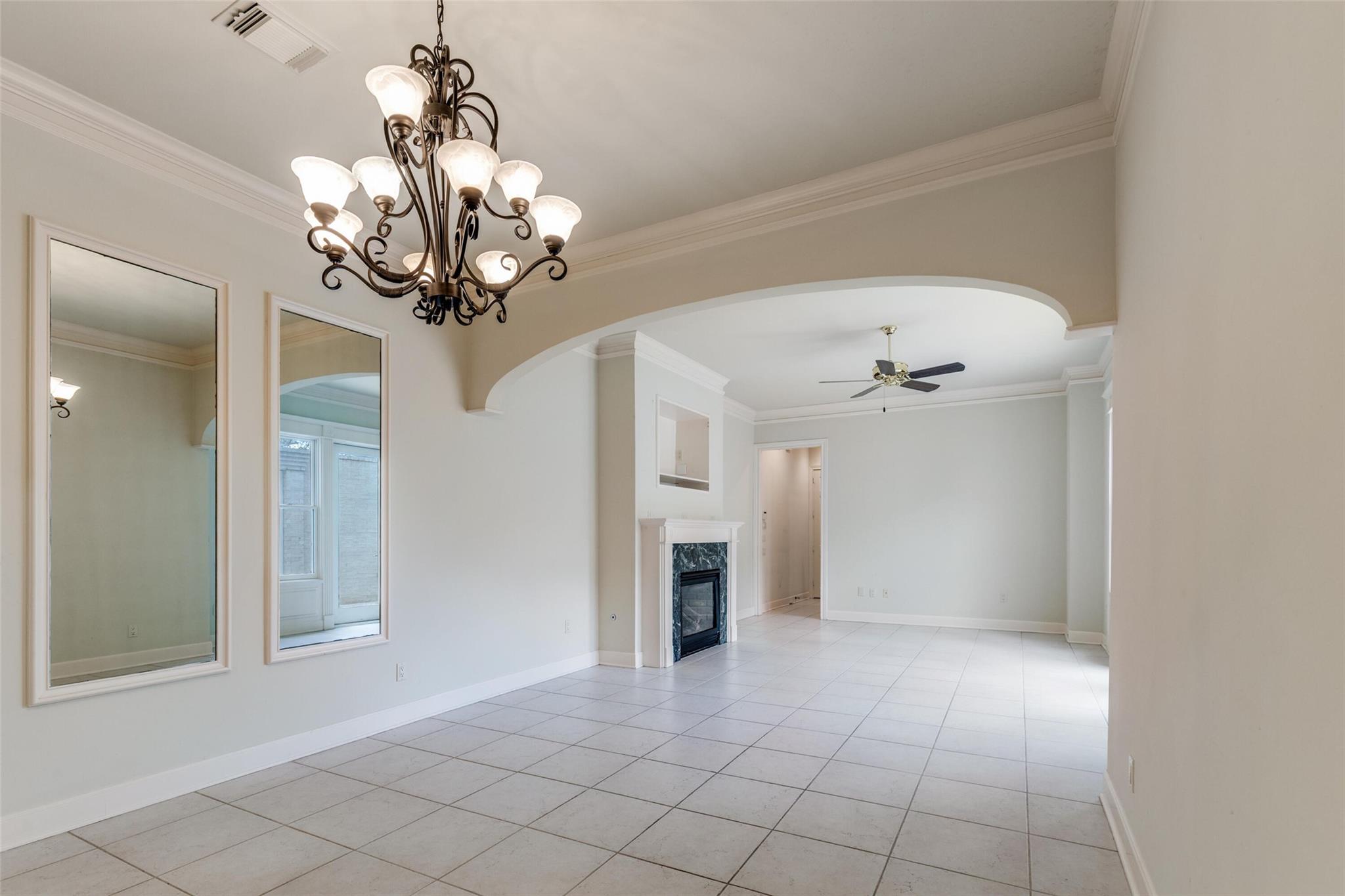 927 Nicholson Street