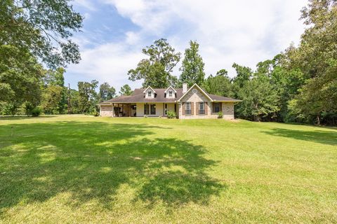 Photo of 10 County Road 2097, Liberty, TX 77575 (MLS # 60702753)