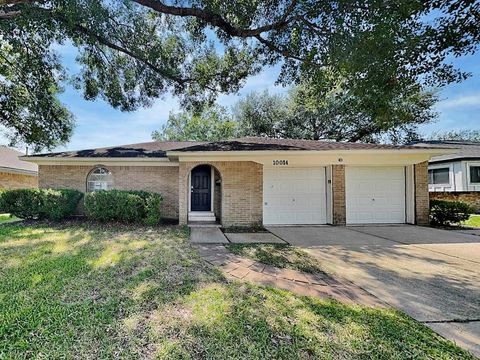Photo of 10014 Catlett Lane, La Porte, TX 77571 (MLS # 13010568)