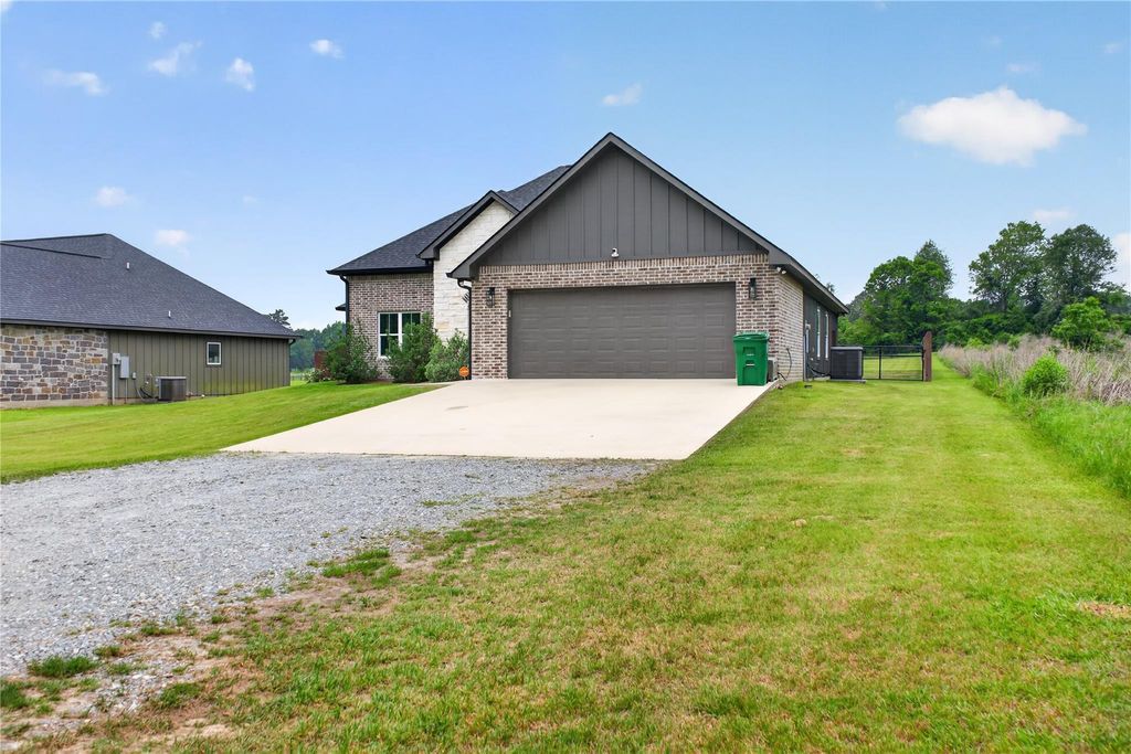 Photo of 6436 Fm 326, Lufkin, TX 75901 (MLS # 38127626)