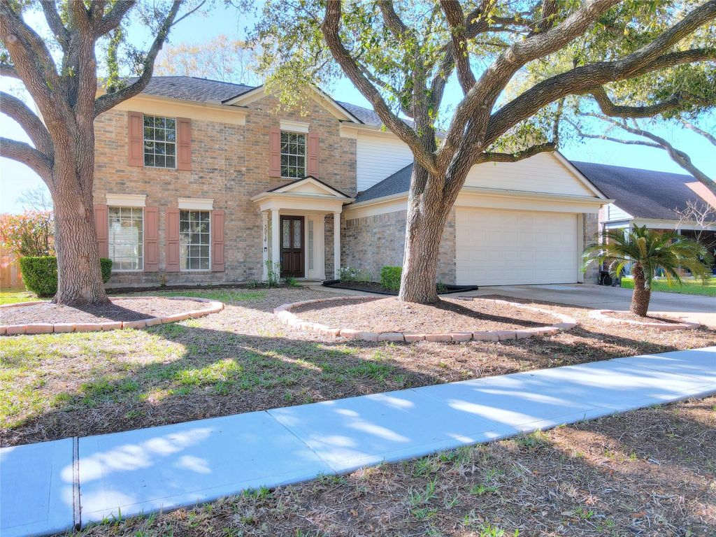 Photo of 3914 Ivywood Drive, Pearland, TX 77584 (MLS # 69221329)