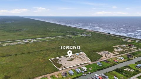 Photo of 1112 Paisley Street, Gilchrist, TX 77617 (MLS # 9521056)