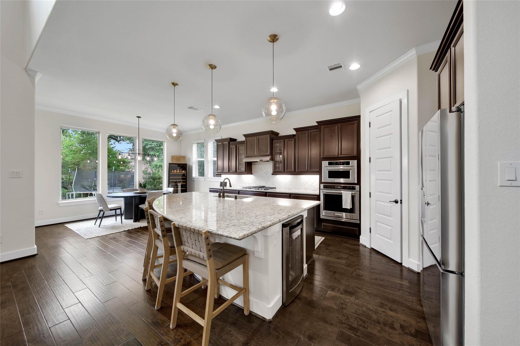 5462 Harvest Oak Landing Drive