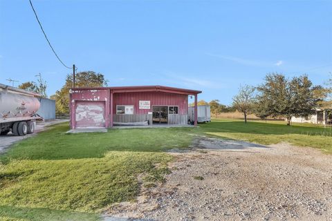 Photo of 6821 Bailey Street St, Shiro, TX 77876 (MLS # 69455940)