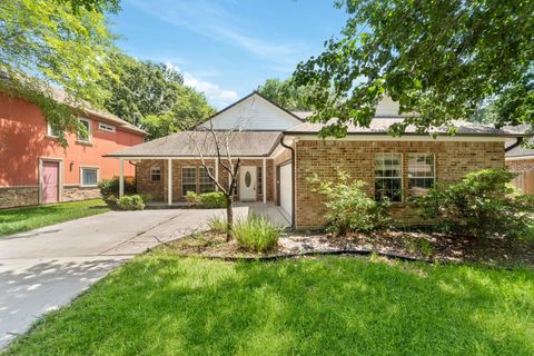 Photo of 3322 Willowbend Road, Montgomery, TX 77356 (MLS # 19551385)