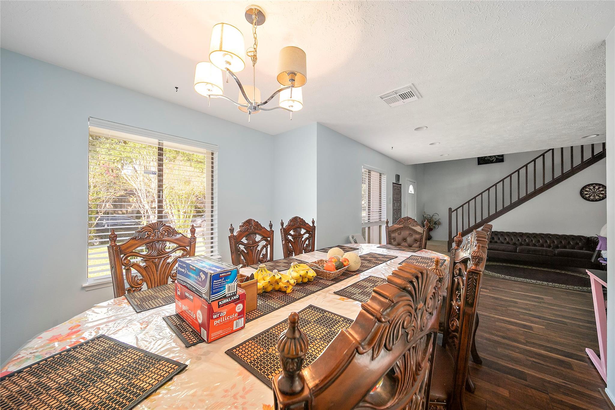 2822 Colonial Drive