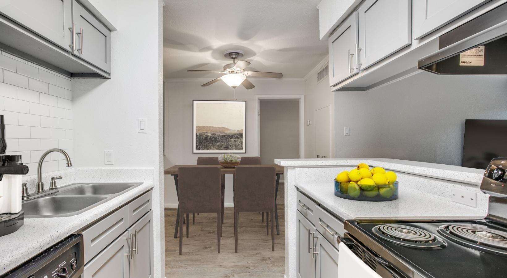11810 Hammond Drive 711