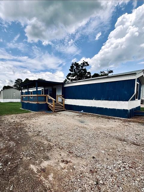 Photo of 310 Paddock Road #4, Willis, TX 77378 (MLS # 63029715) Photo of 310 Paddock Road #4, Willis, TX 77378 (MLS # 63029715)