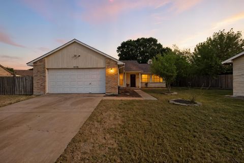 Photo of 5406 Fairview Forest Drive, Houston, TX 77088 (MLS # 60625645) Photo of 5406 Fairview Forest Drive, Houston, TX 77088 (MLS # 60625645)