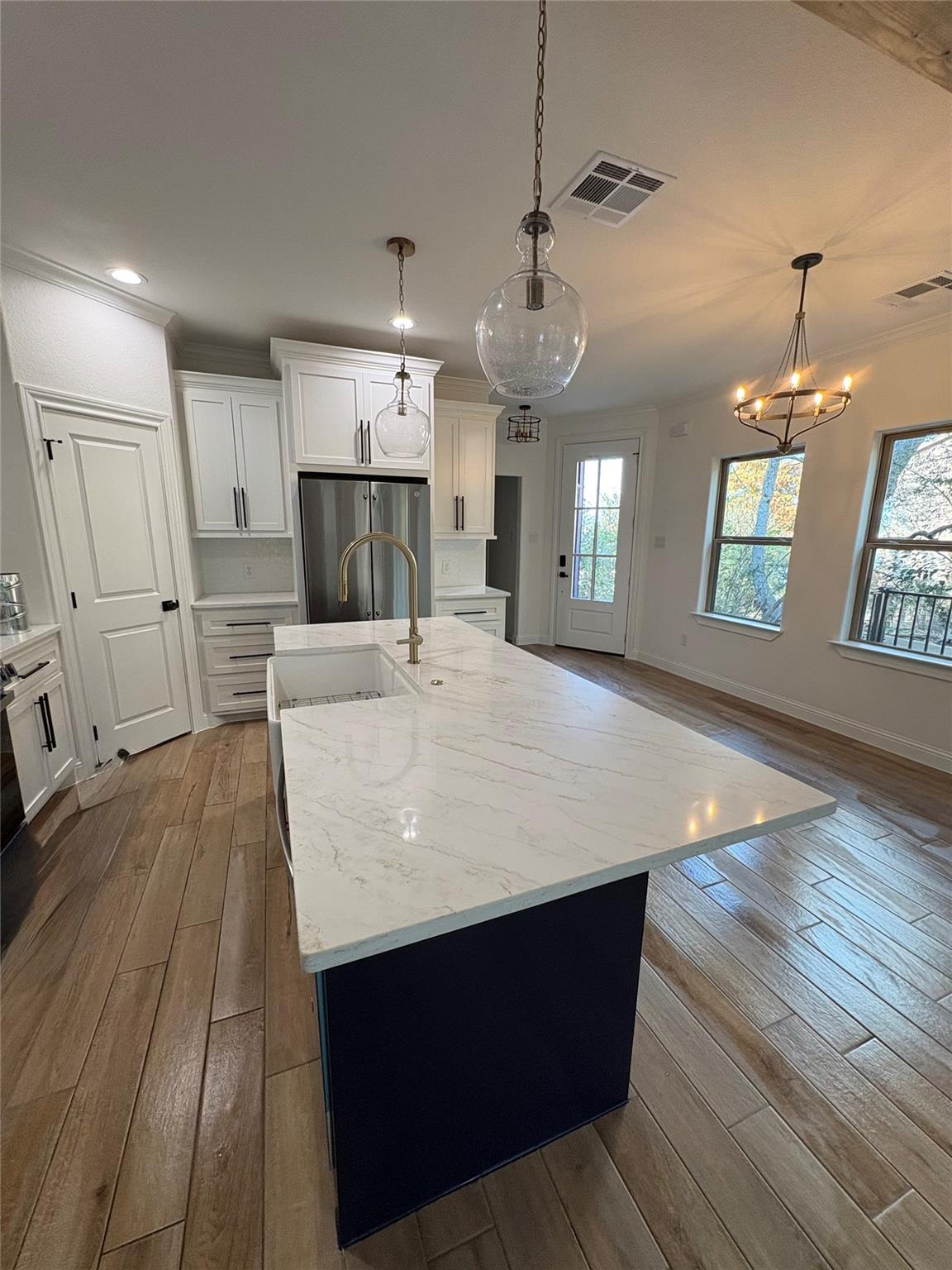 109 Cove Point