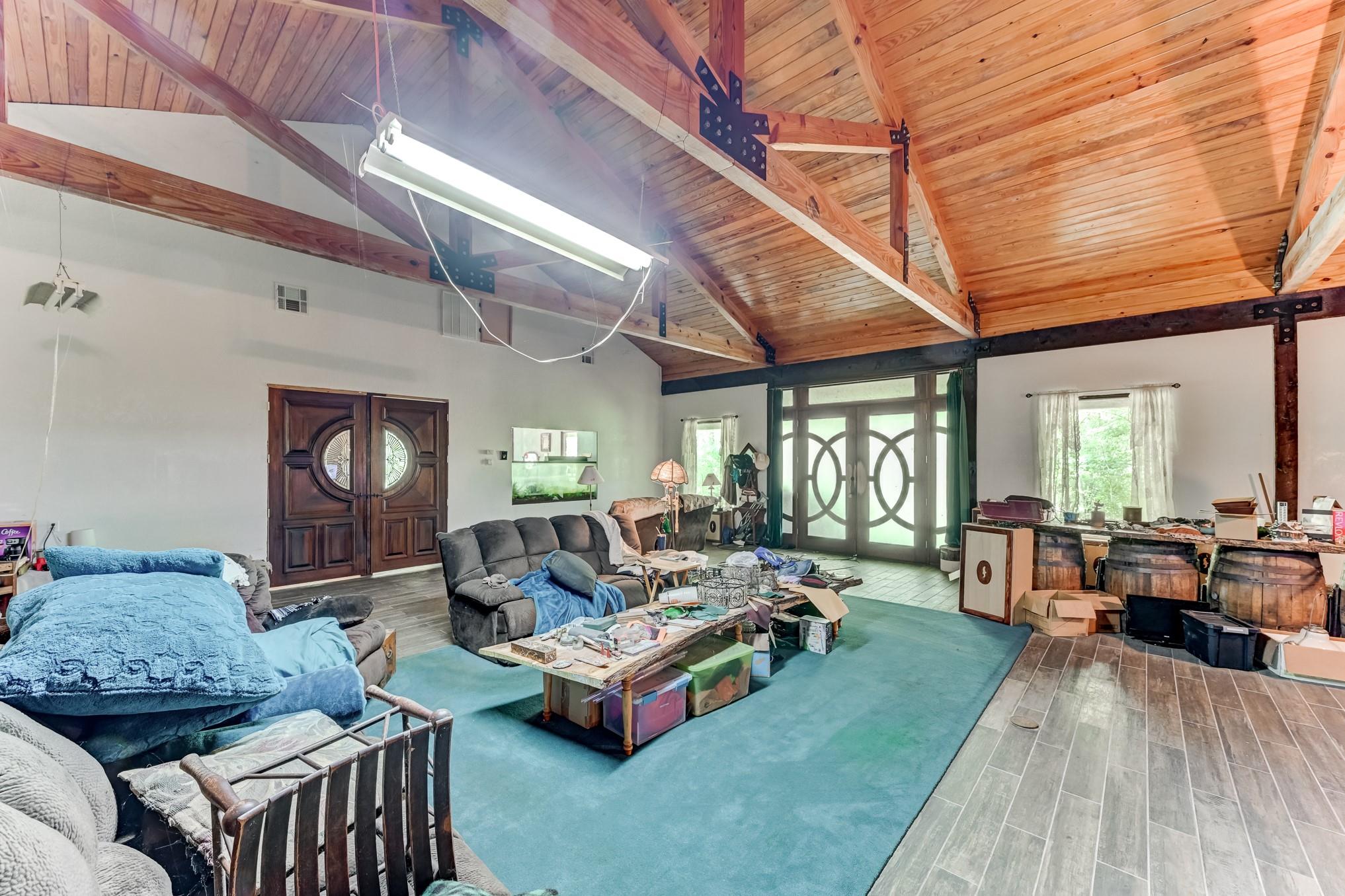 8464 Carolyn Court