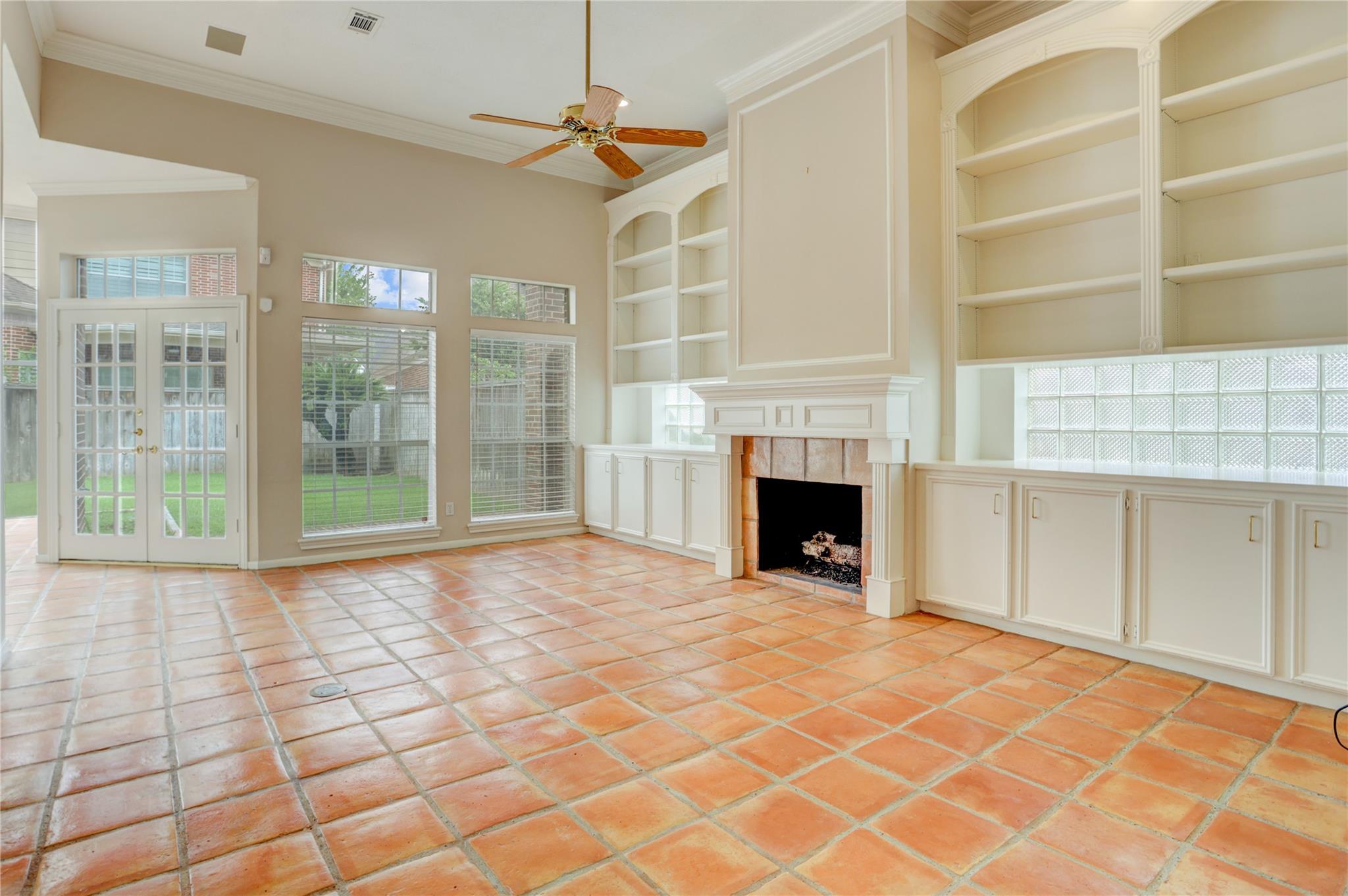 45 Ambleside Crescent Drive