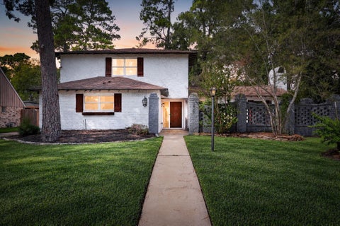 Photo of 206 W North Hill Drive, Spring, TX 77388 (MLS # 87150895)