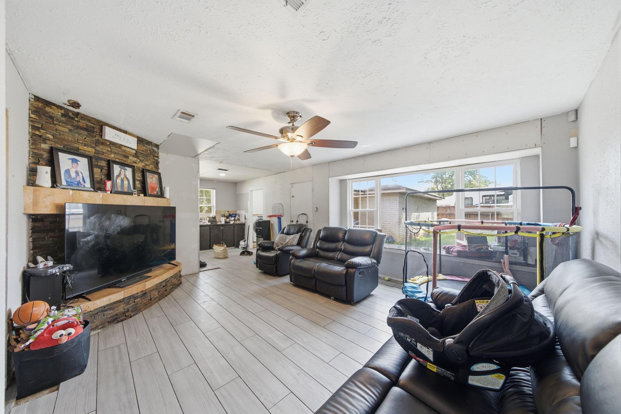 23526 Cimber Lane
