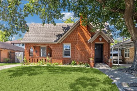 Photo of 1108 Wyatt Street, Houston, TX 77023 (MLS # 20354318)