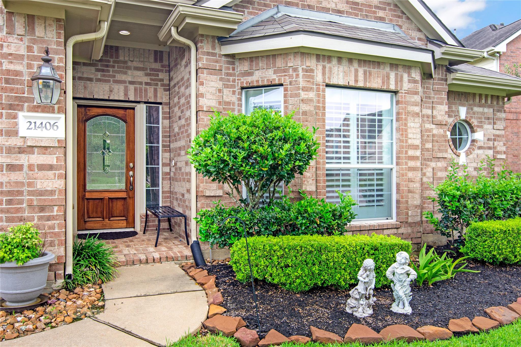 21406 Avalon Queen Drive