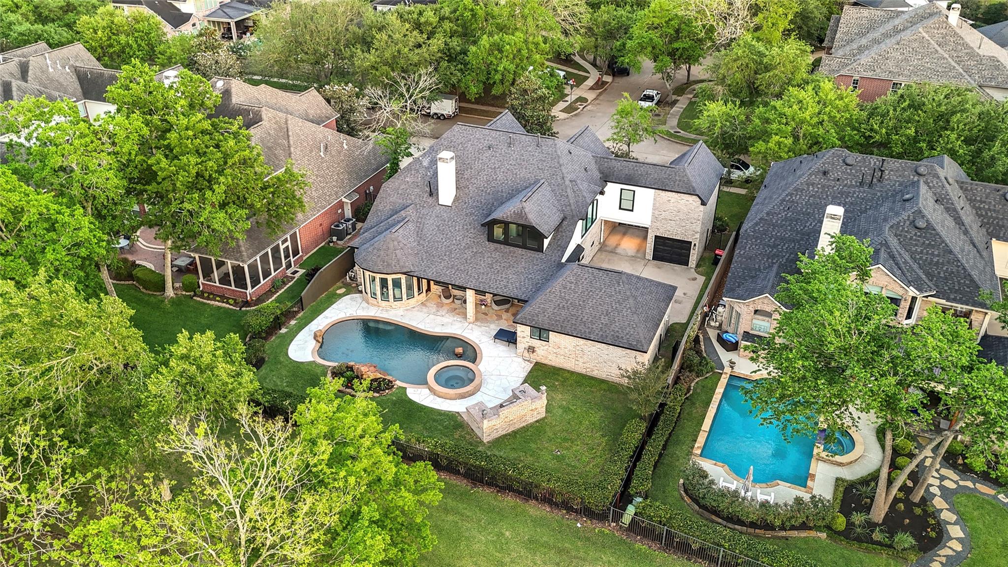2811 Waters Lake Lane