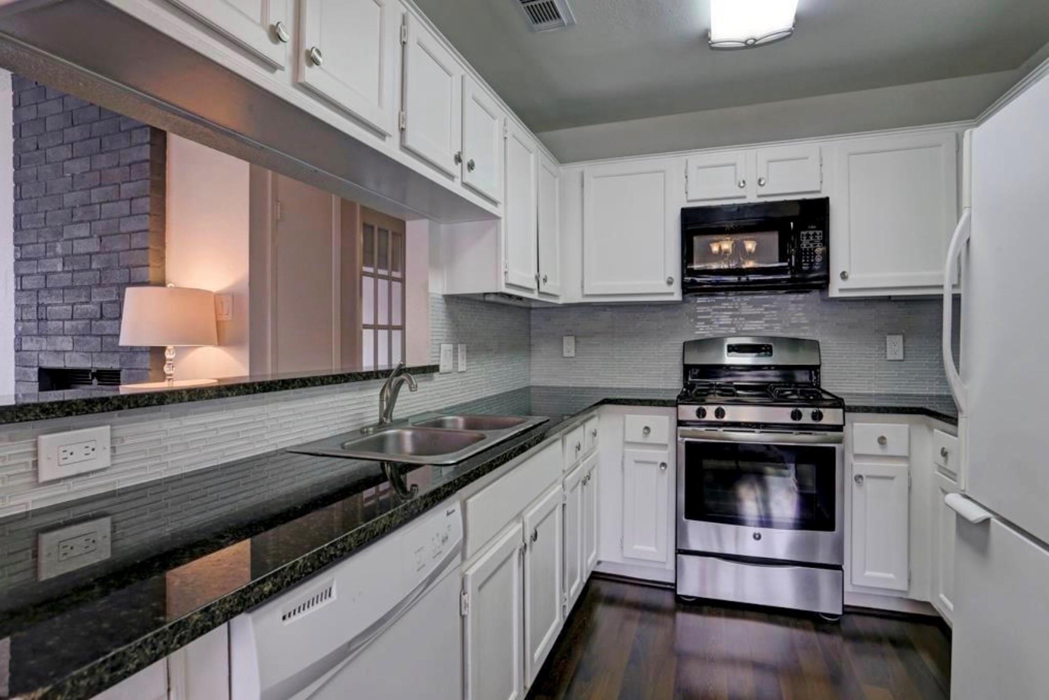 2711 Grants Lake Boulevard 91