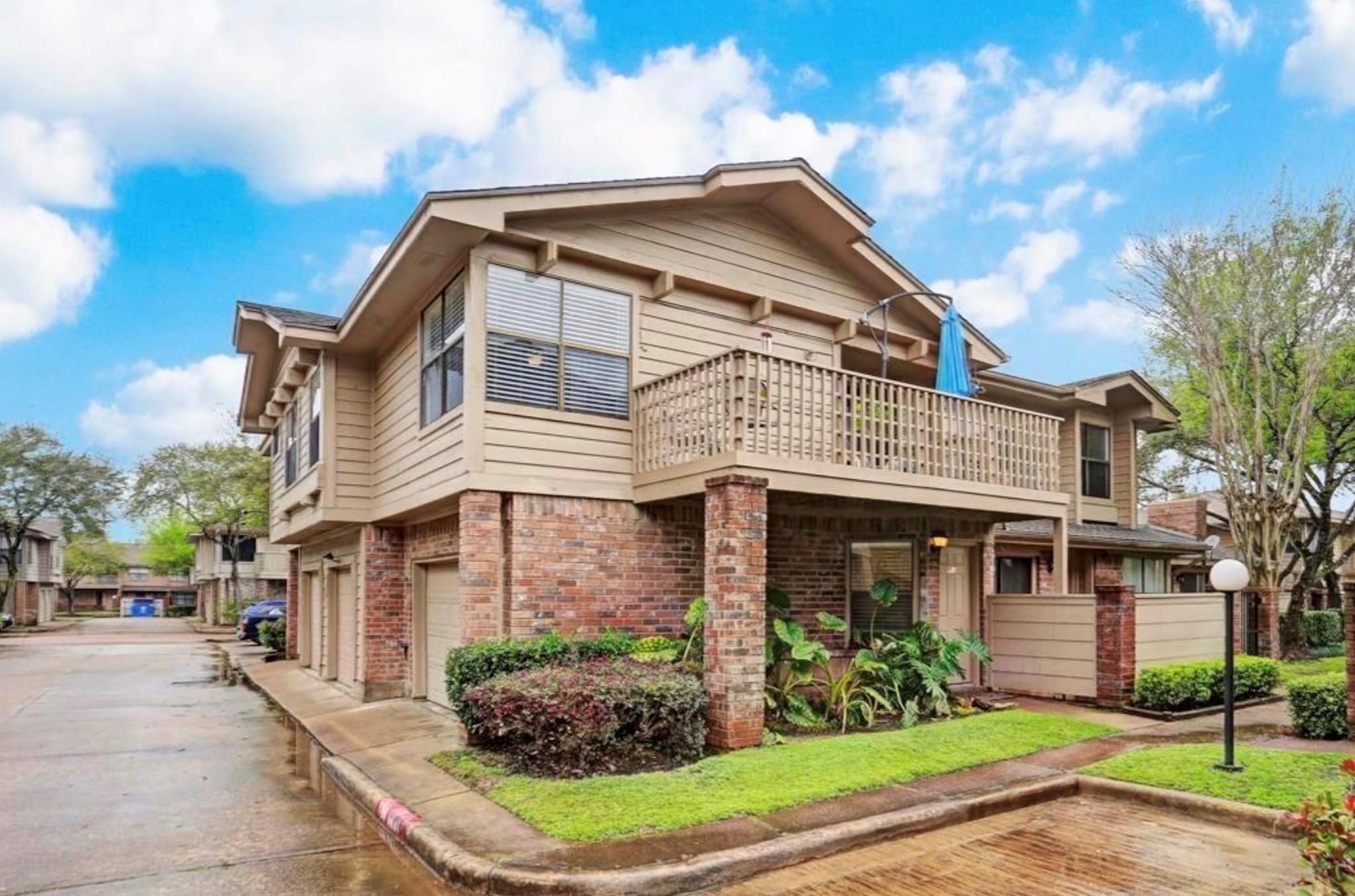 2711 Grants Lake Boulevard 91