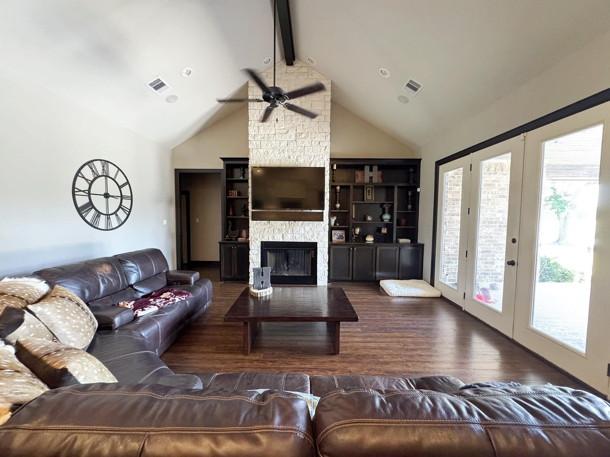 1043 Winchester Trail