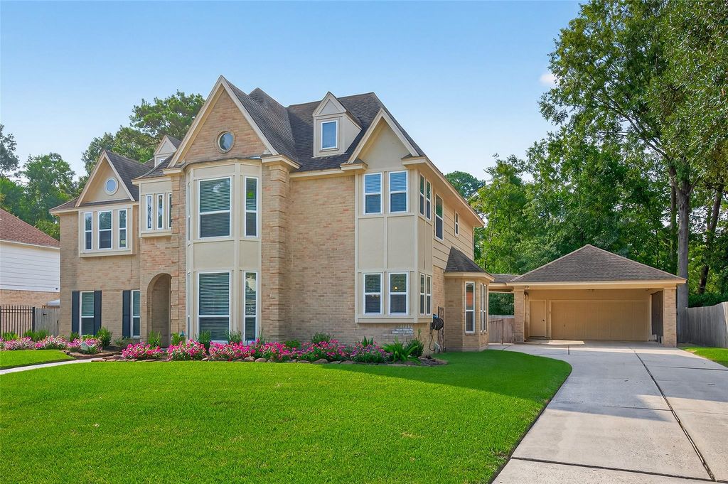 Photo of 1519 Lofty Maple Trail, Houston, TX 77345 (MLS # 22915772)