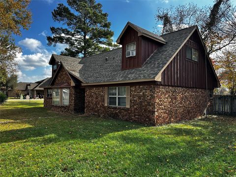 Photo of 130 Caldwell Street, Baytown, TX 77520 (MLS # 68043380)