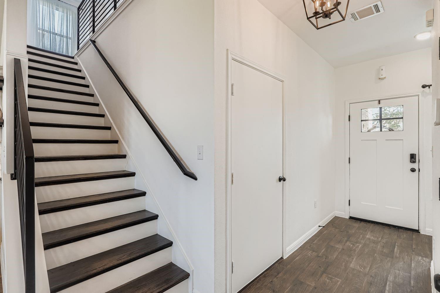 120 Mariners Landing