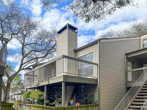 9707 Richmond Avenue 28 Houston TX 77042