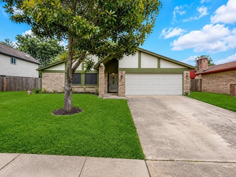 Photo of 1707 Stone Lake Drive, Missouri City, TX 77489 (MLS # 19258237)