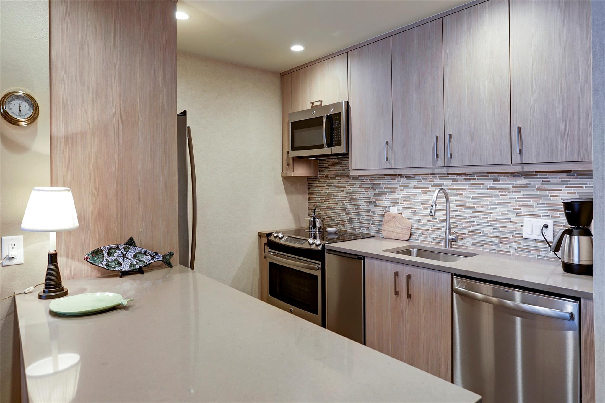 1401 E Beach Drive 1114