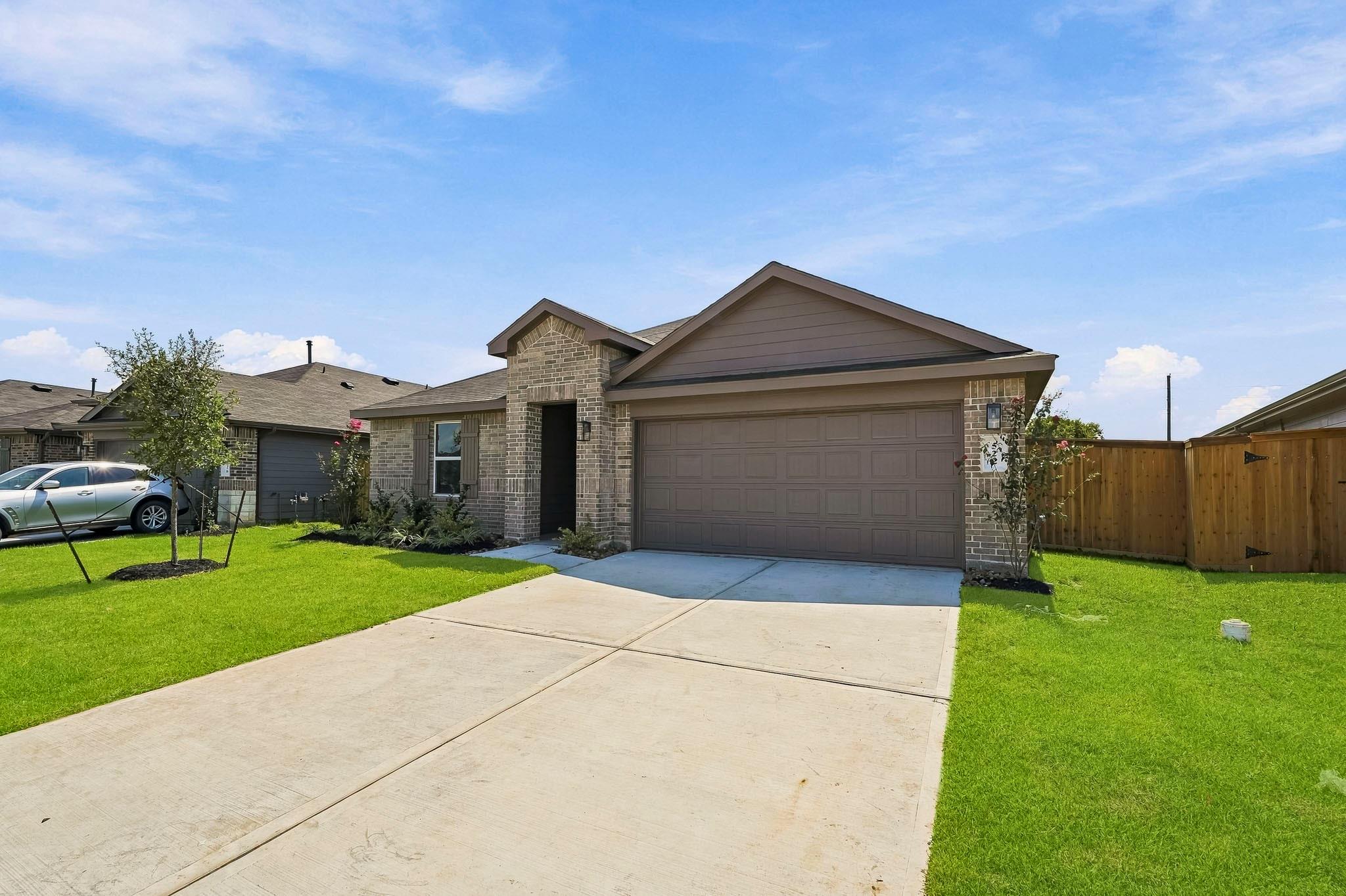 522 Palm Crest Court