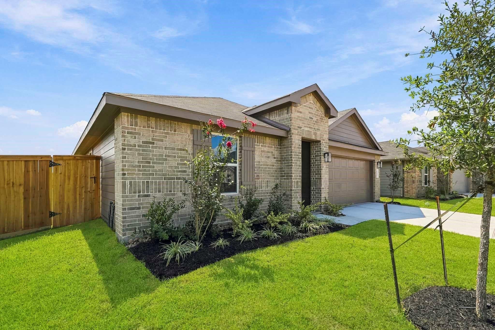 522 Palm Crest Court