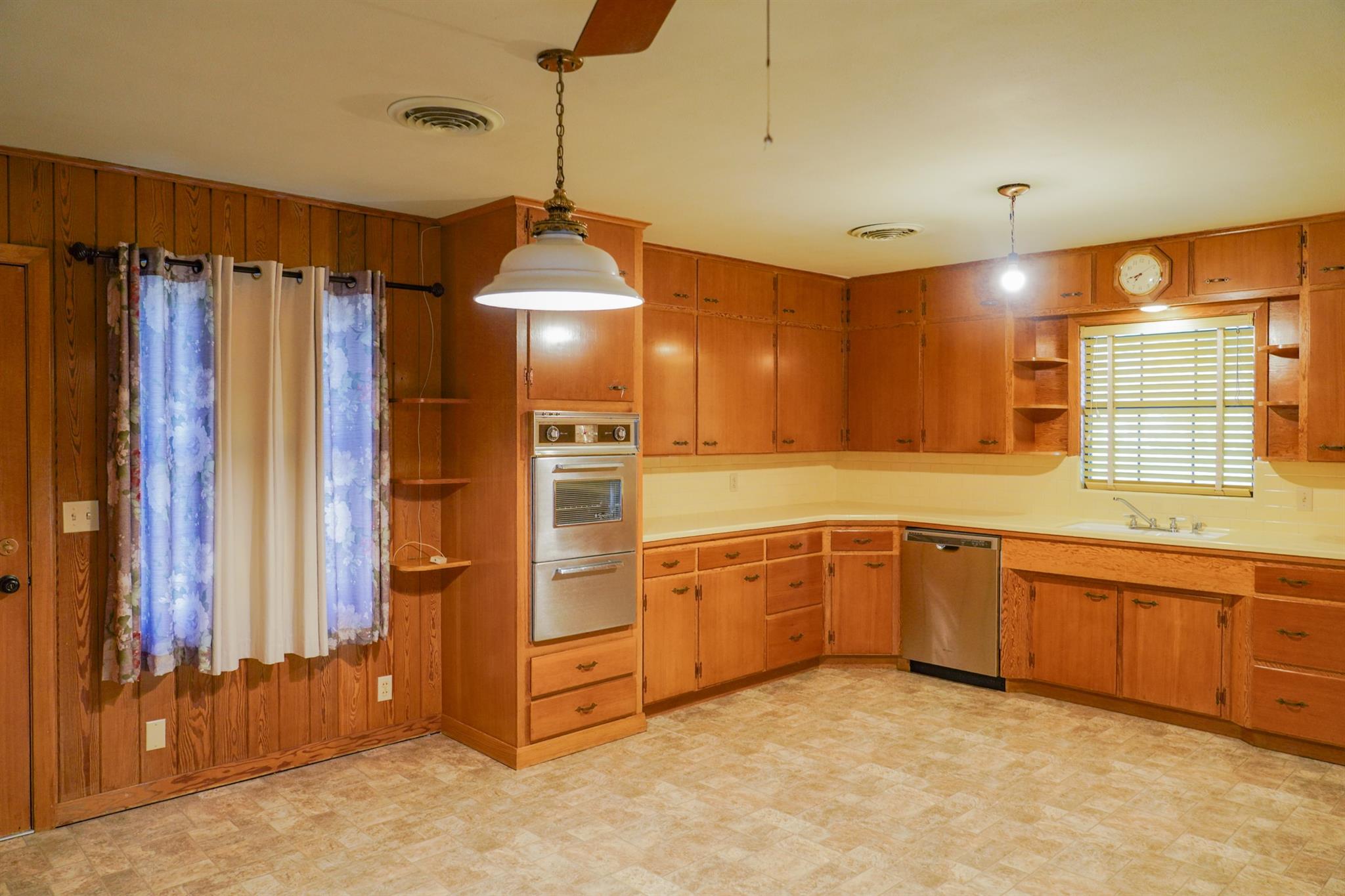 502 S Washington Street