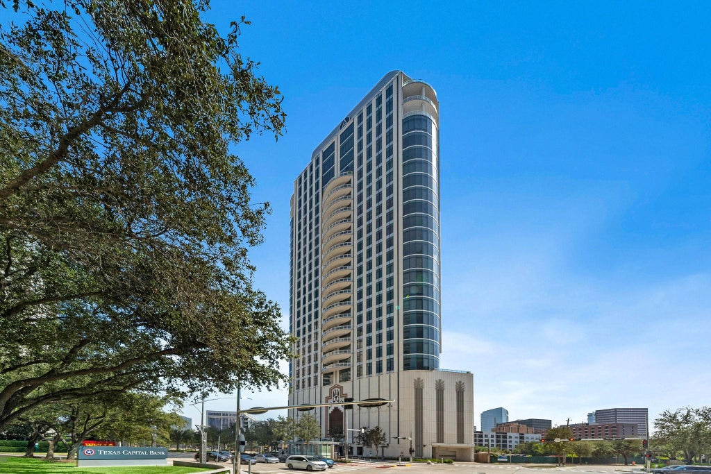 Photo of 1409 Post Oak Boulevard #1602, Houston, TX 77056 (MLS # 25927313)