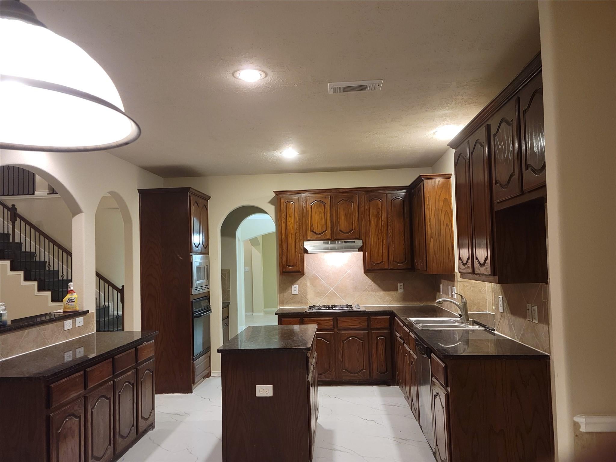 11134 Sheldon Bend Drive