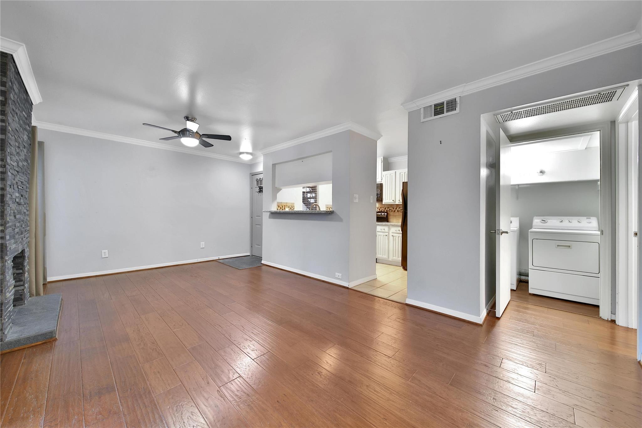 3500 Tangle Brush Drive 37