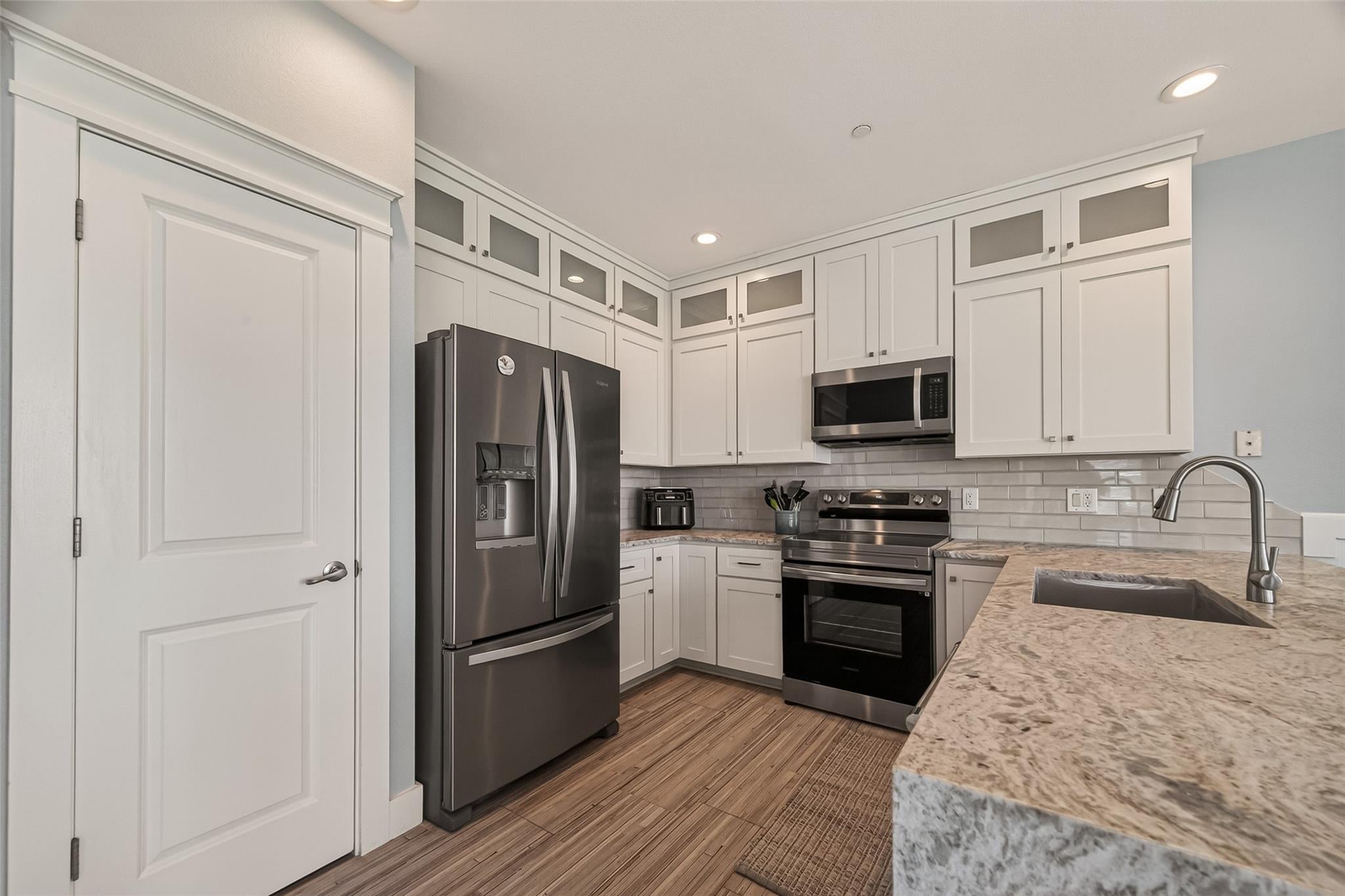 4211 Pointe West Drive 203