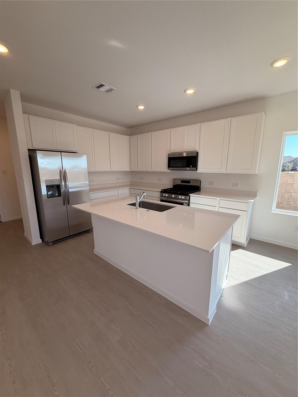 2176 Salinas Drive