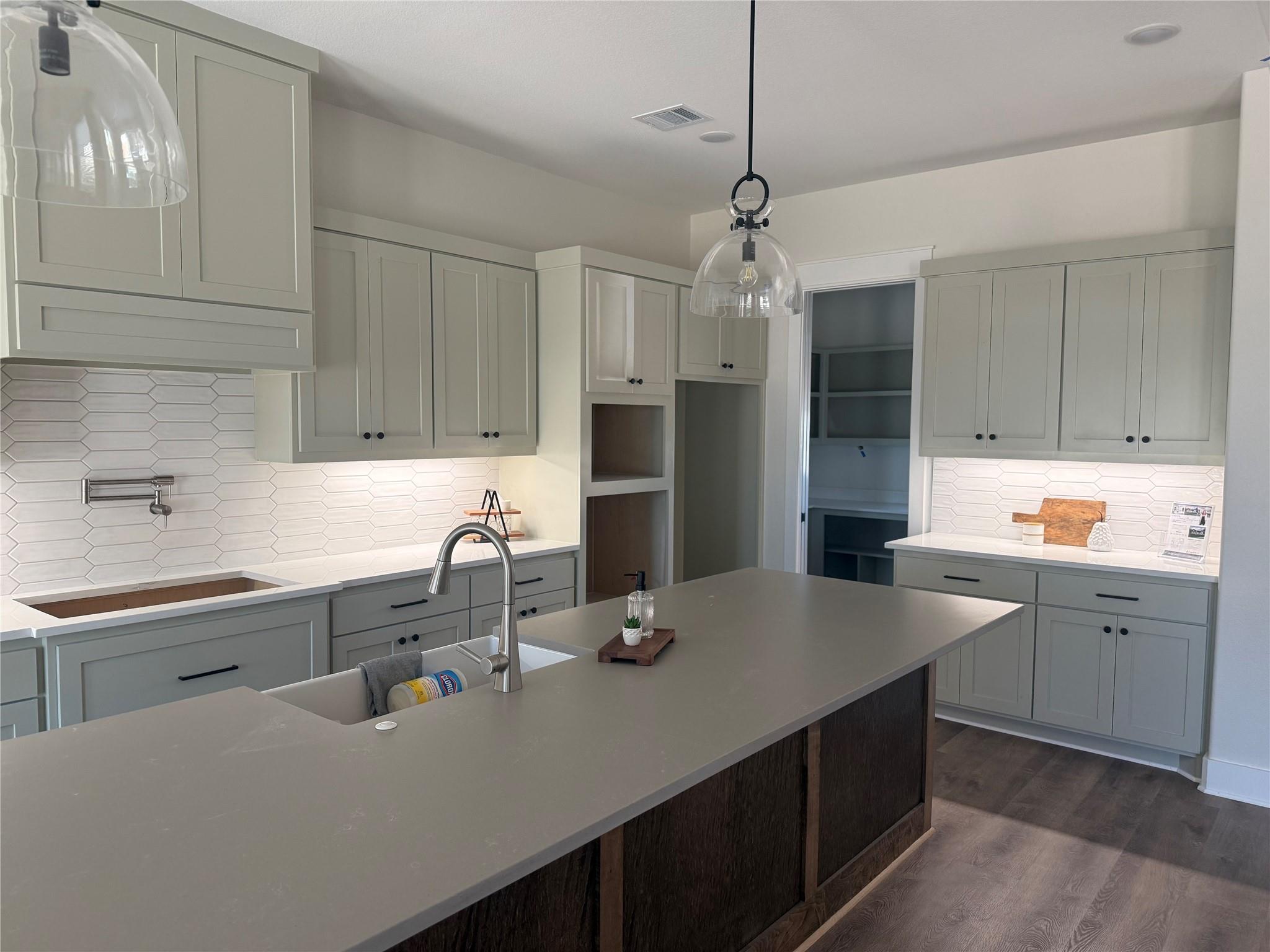 2409 Coronado Estates Dr Drive