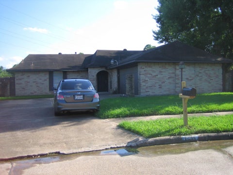 Photo of 10426 Sagebluff Drive, Houston, TX 77089 (MLS # 26547734)