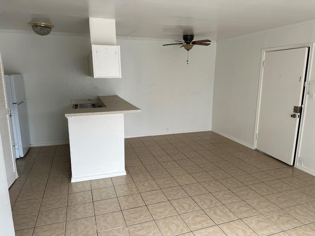 Photo of 820 W Alabama Street #16, Houston, TX 77006 (MLS # 62186371)