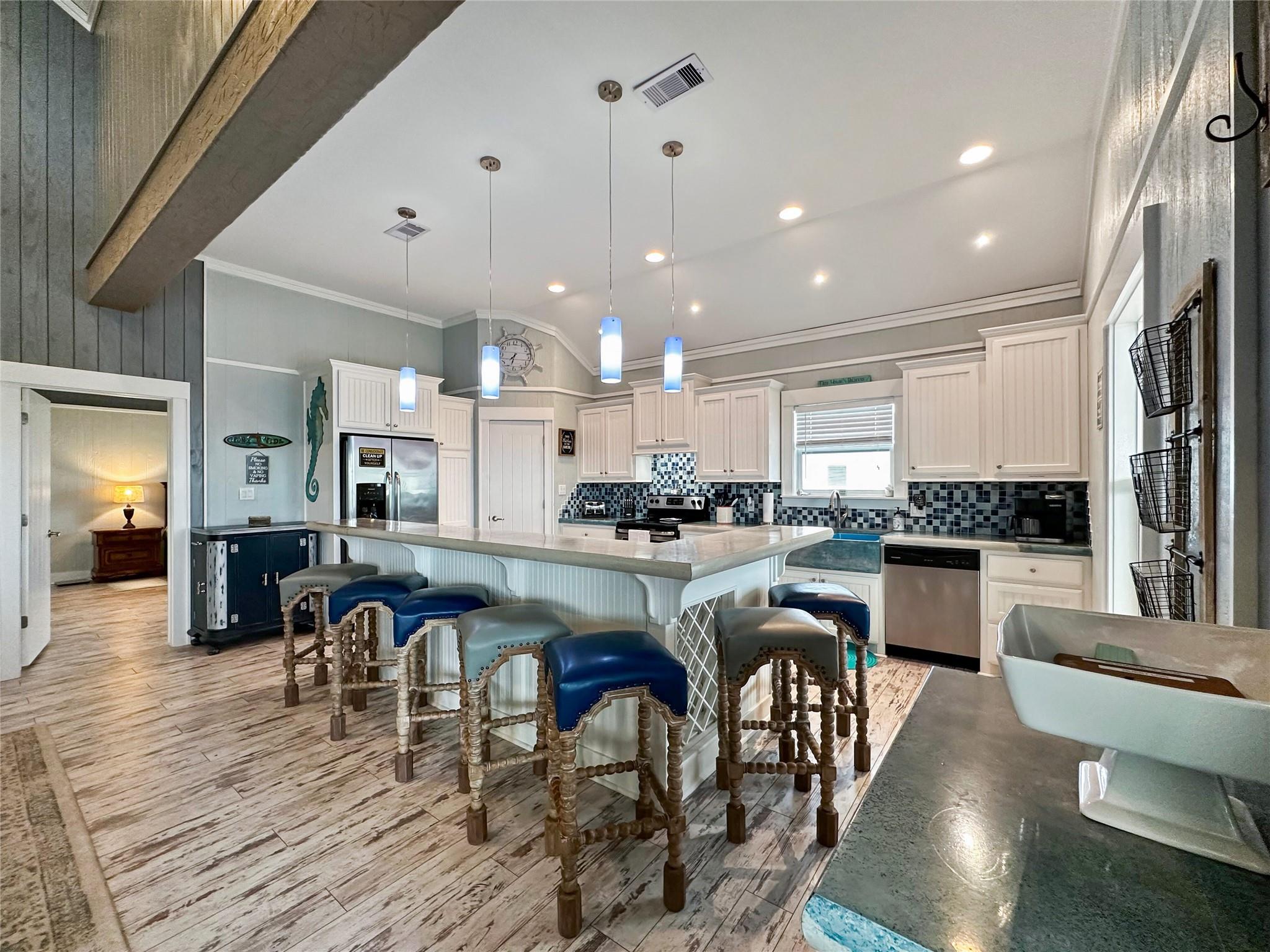 2025 Vista Drive
