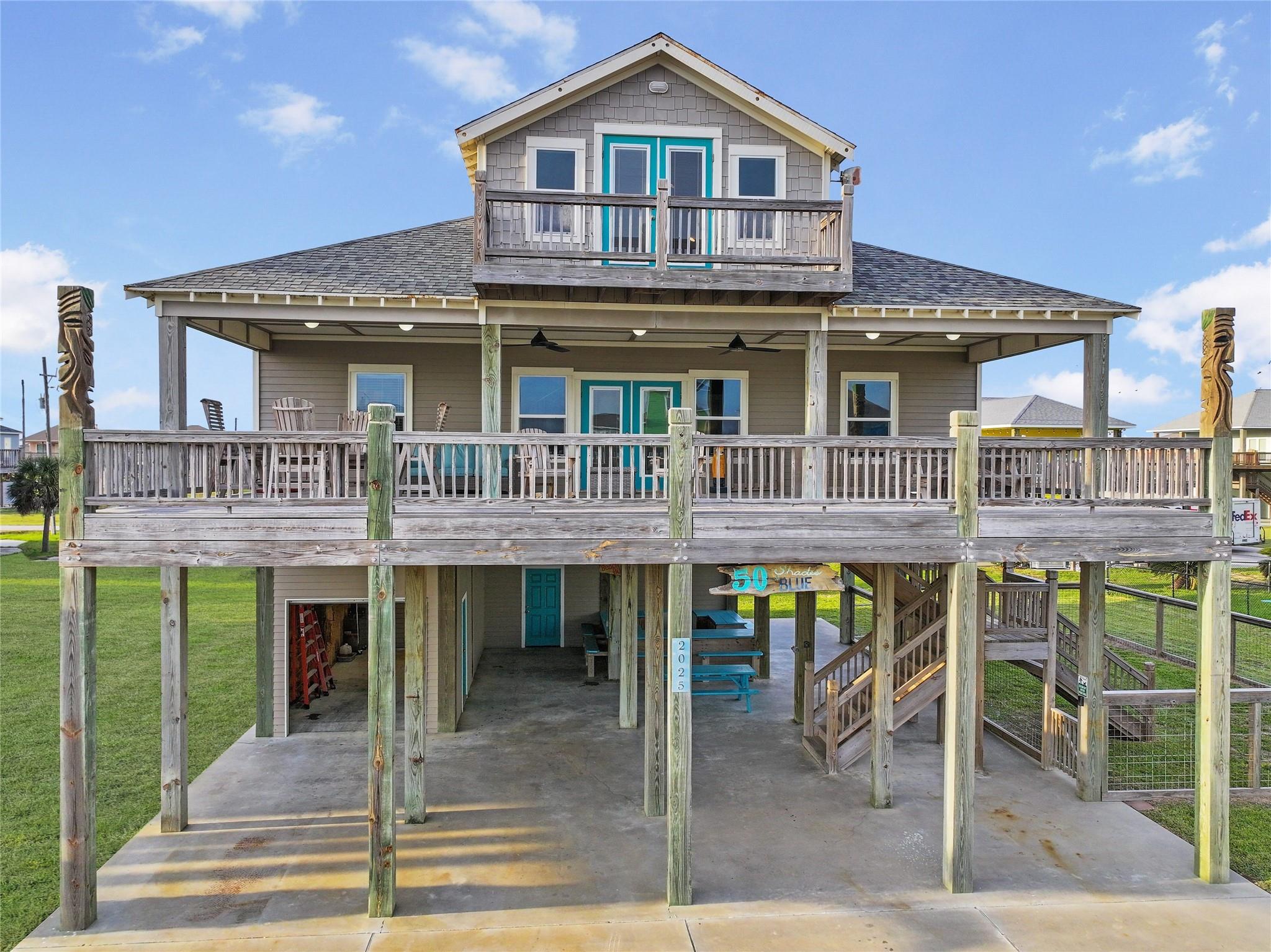 2025 Vista Drive