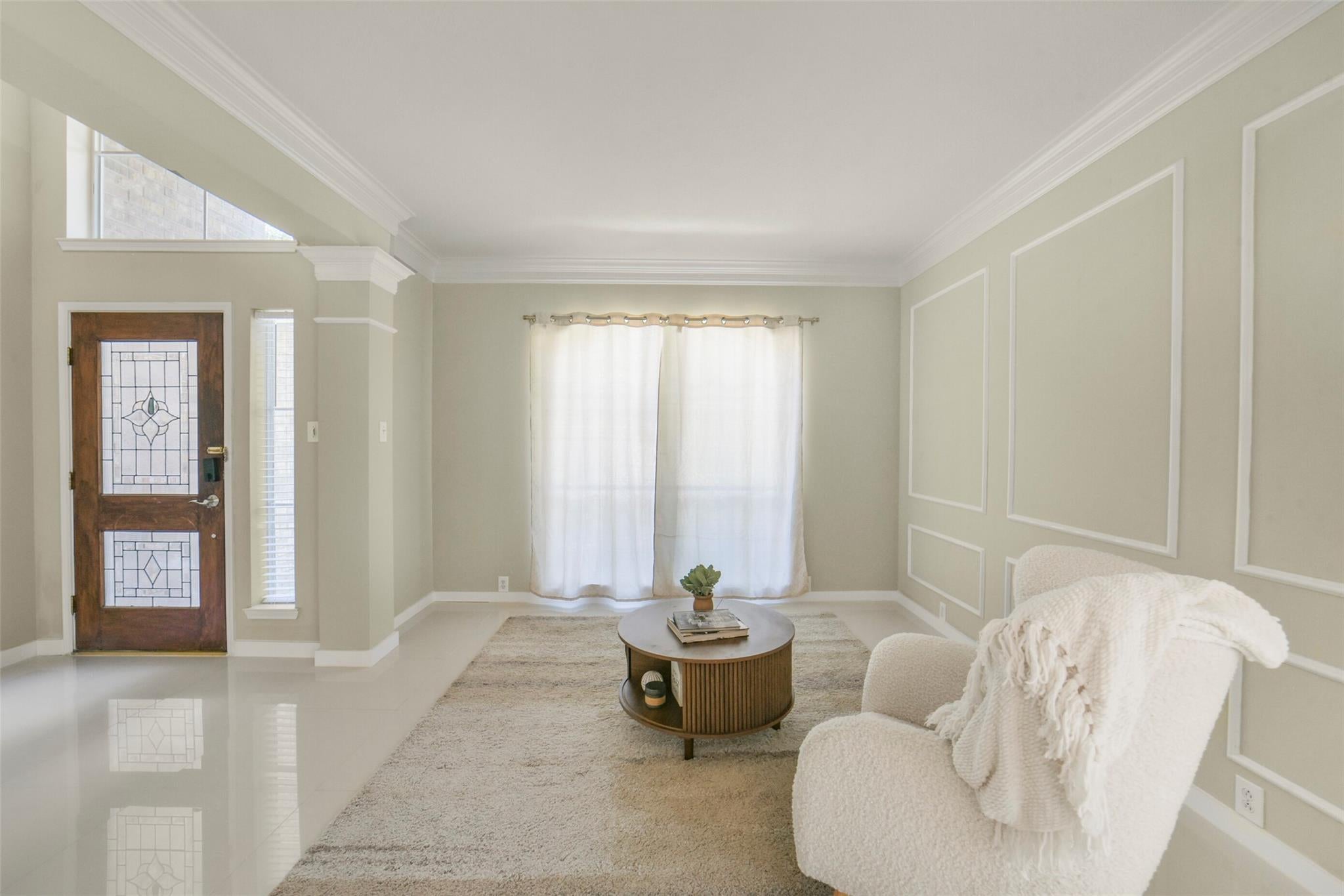 4319 Lakeshore Forest Drive