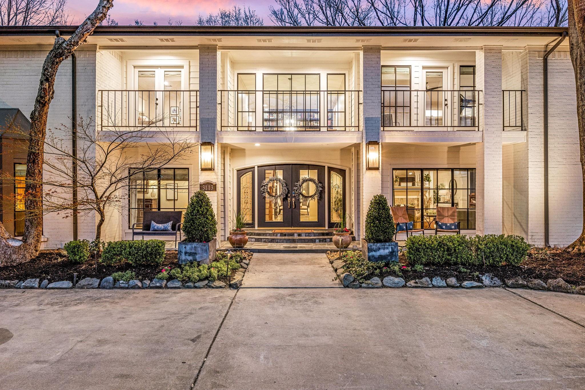 3113 Saddlebrook Lane