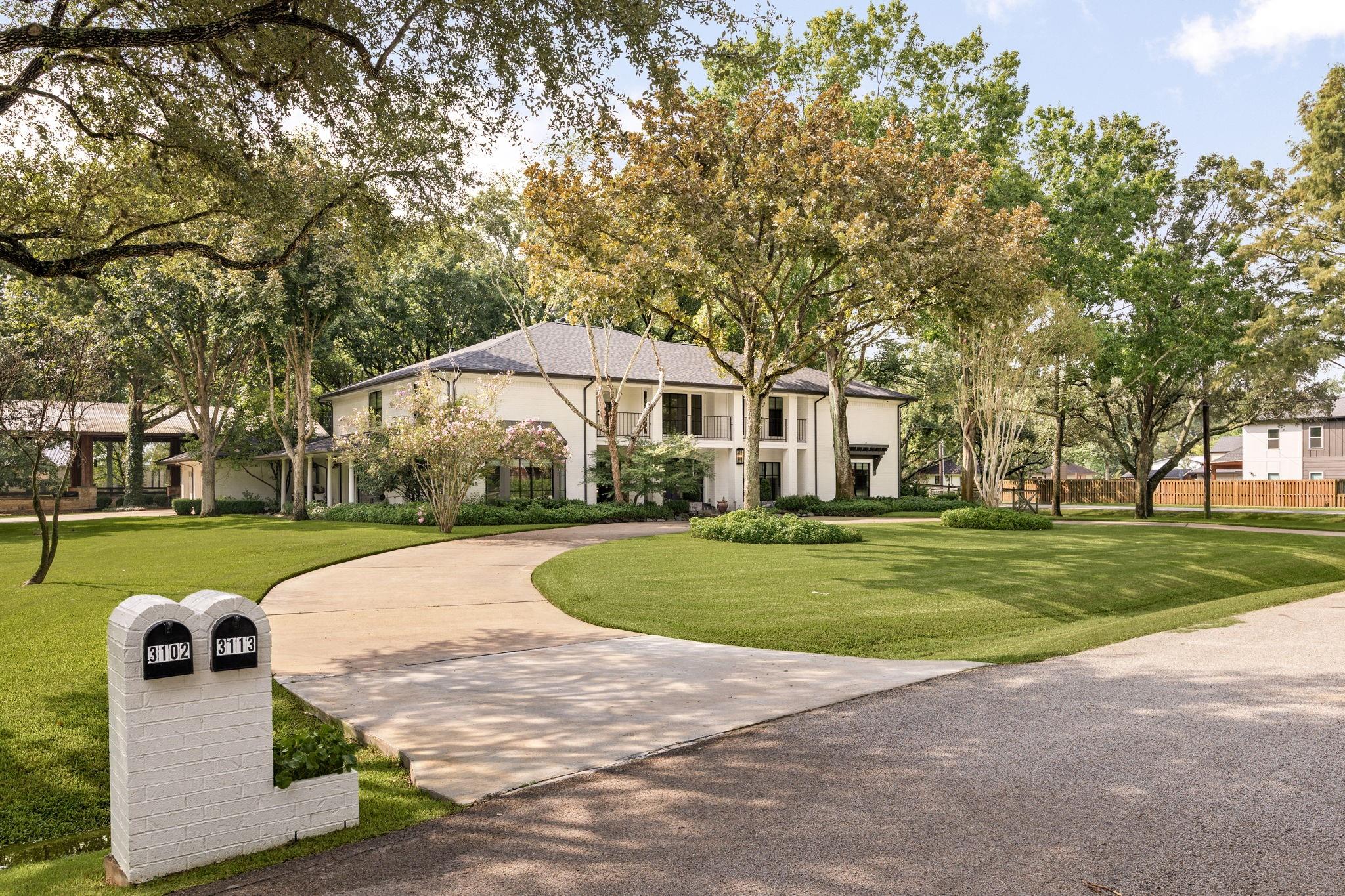 3113 Saddlebrook Lane