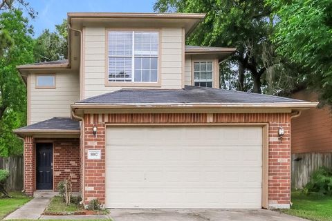 Photo of 8002 Scarlet Tanager Drive, Humble, TX 77396 (MLS # 32532392)
