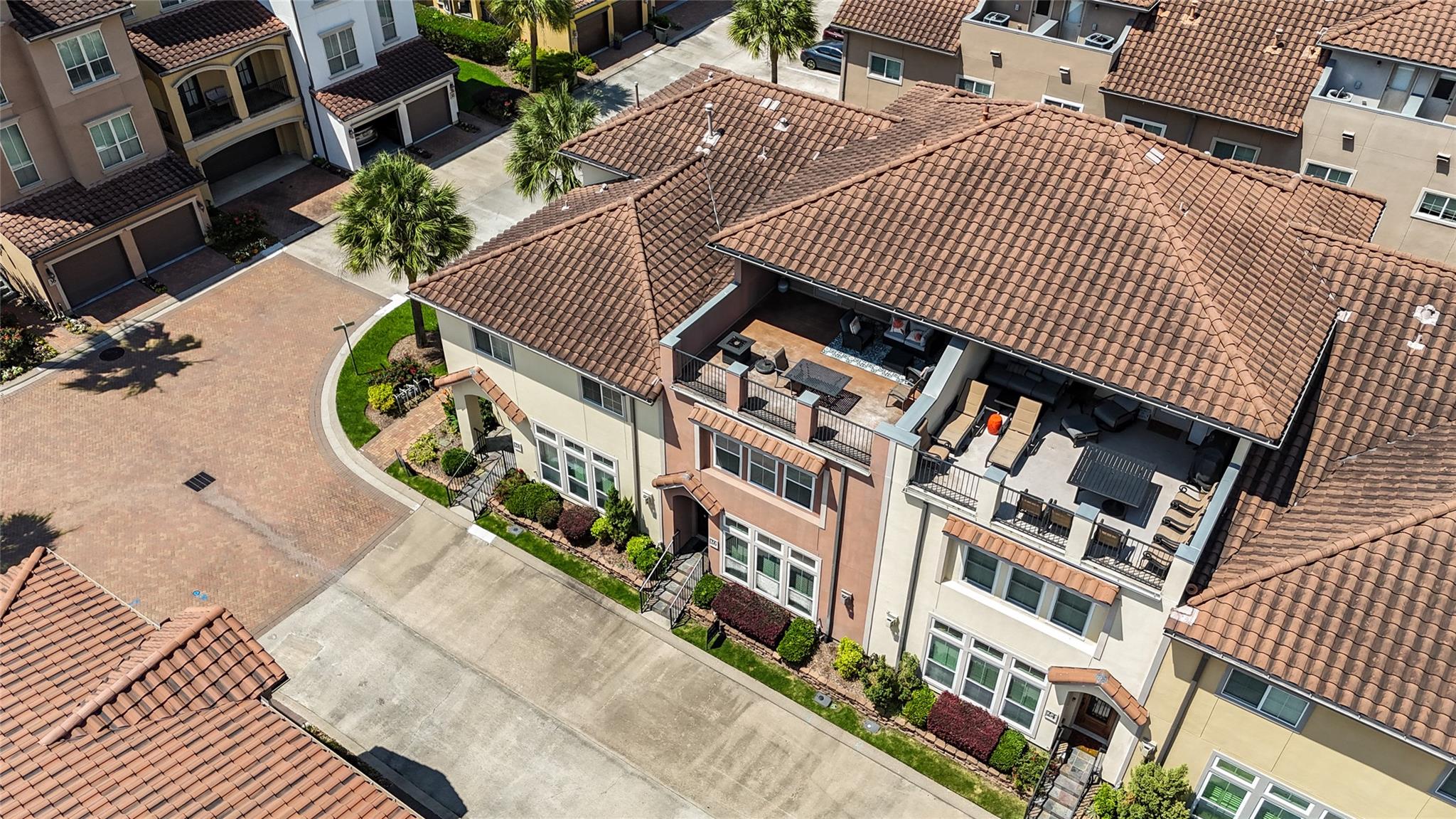 26 W Oaks Drive