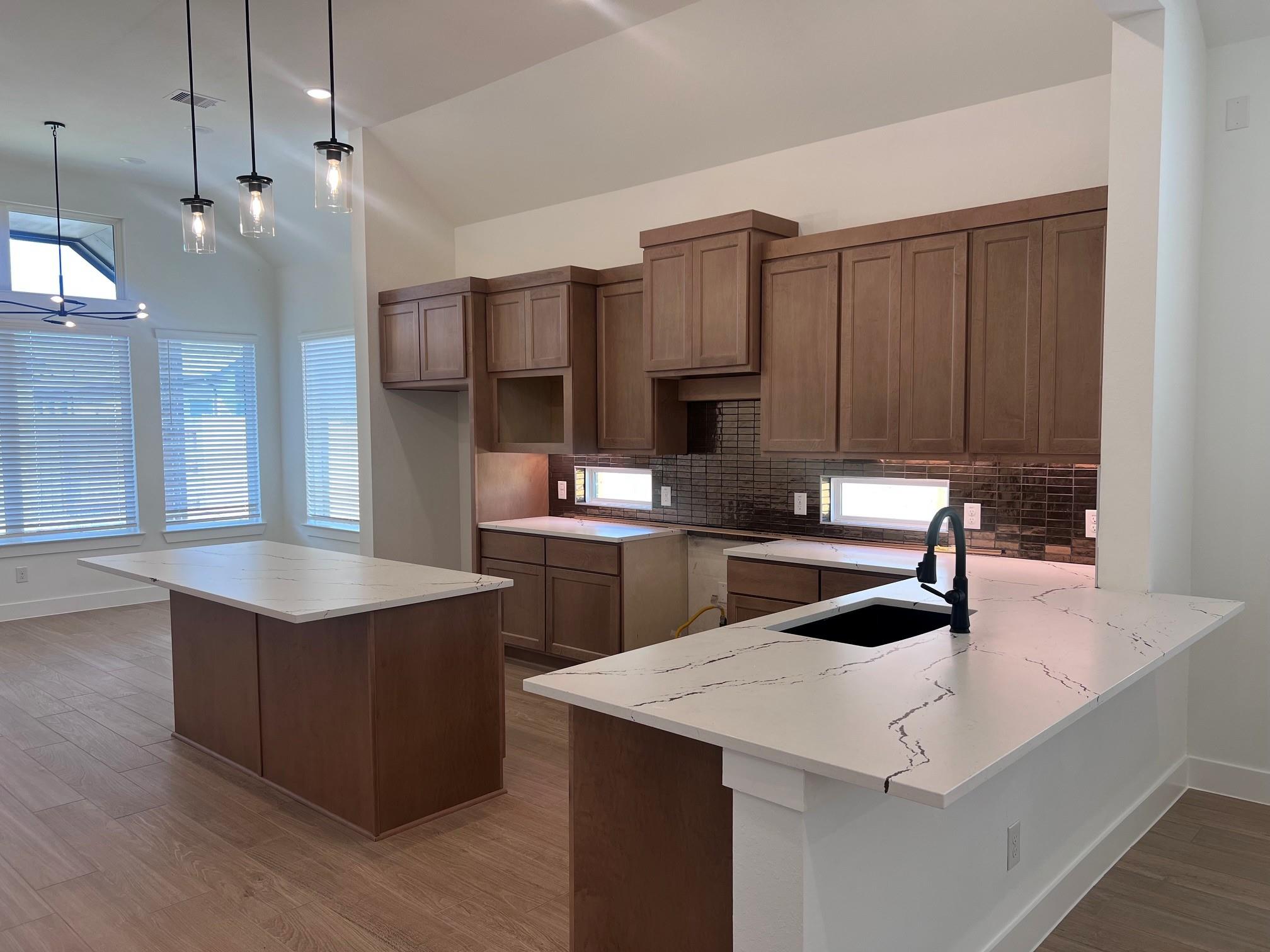 13218 Valley Orchard