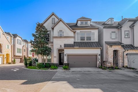 Photo of 6703 Saxton Manor Street, Houston, TX 77055 (MLS # 17739708)